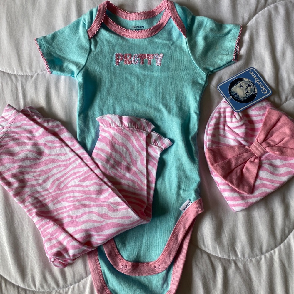 Blue and Pink Gerber Baby 3 Piece Set (12 months)